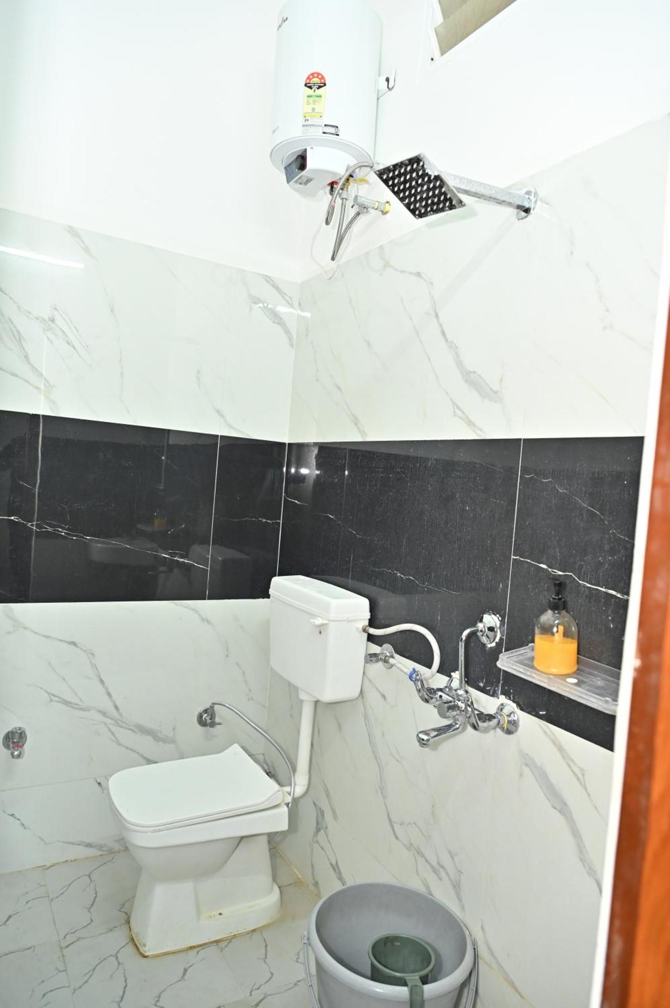 Indore Palace Екстериор снимка